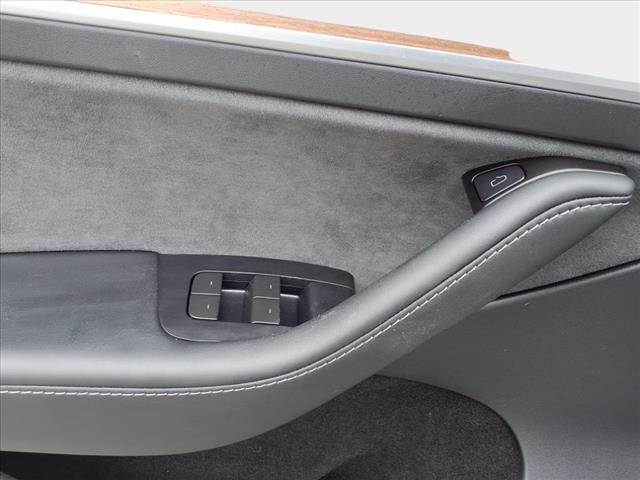 2024 Tesla Model Y Standard Range