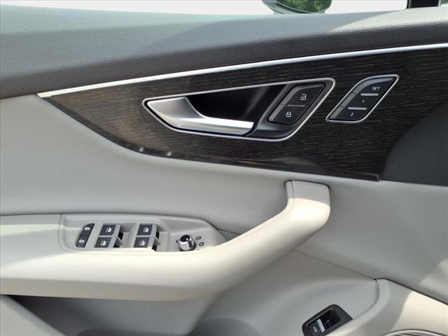 2022 Audi Q7 quattro Premium Plus 45 TFSI