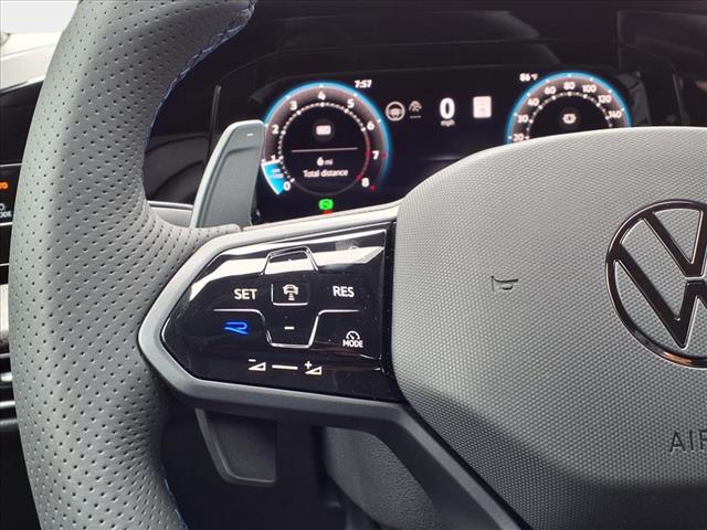 2025 Volkswagen Golf R 2.0T