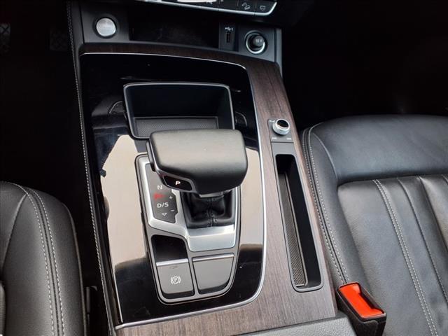 2022 Audi Q5 quattro Premium Plus 40 TFSI