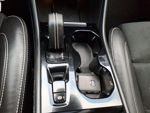 2021 Volvo XC40 R-Design