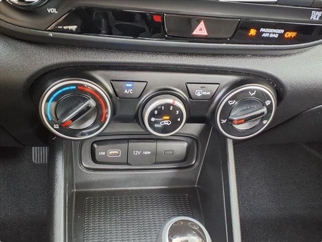 2022 Hyundai VENUE SE