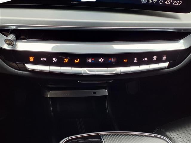 2024 Cadillac LYRIQ Luxury 2