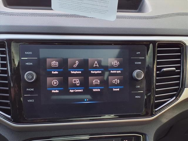 2022 Volkswagen Atlas Cross Sport 2.0T SE w/Technology