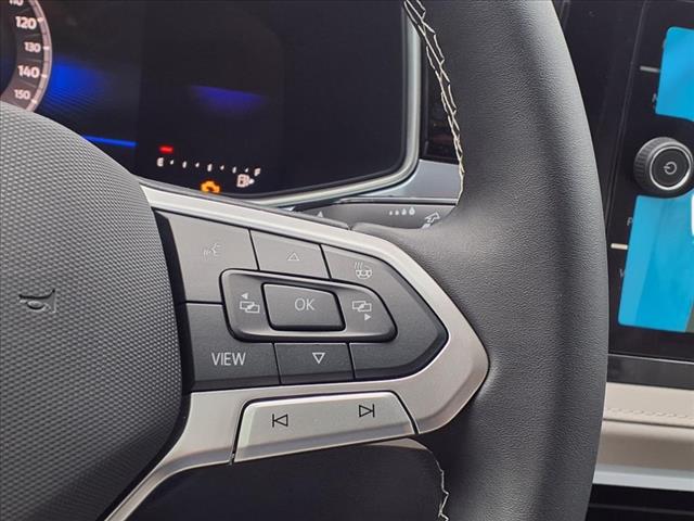 2025 Volkswagen Taos SE 4Motion