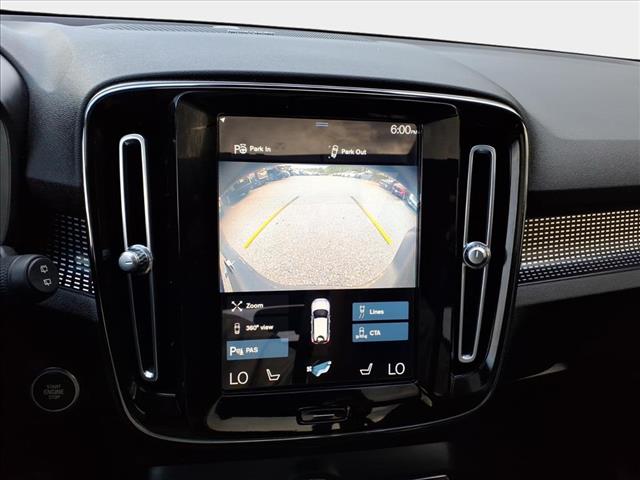 2021 Volvo XC40 R-Design