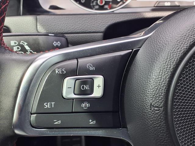 2019 Volkswagen Golf GTI SE