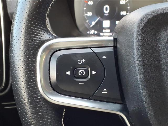2021 Volvo XC40 R-Design