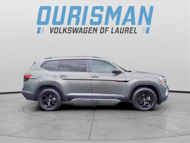 2025 Volkswagen Atlas 2.0T Peak Edition SE