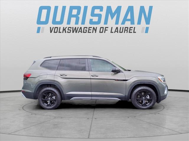 2025 Volkswagen Atlas 2.0T Peak Edition