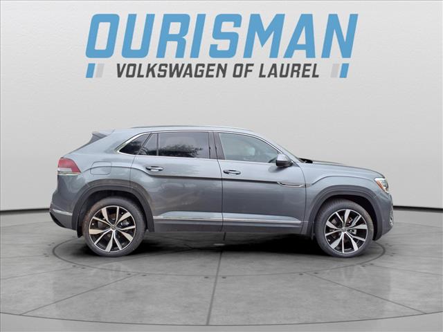 2025 Volkswagen Atlas Cross Sport 2.0T SEL Premium R-Line