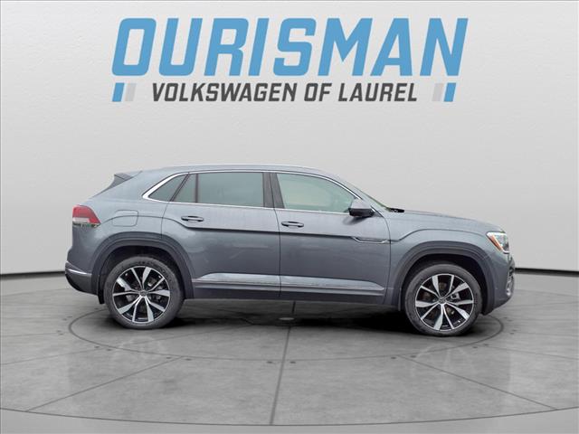 2025 Volkswagen Atlas Cross Sport 2.0T SEL Premium R-Line