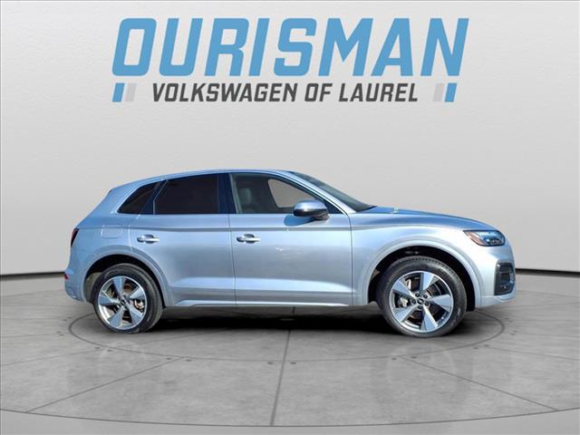 2022 Audi Q5 quattro Premium Plus 40 TFSI