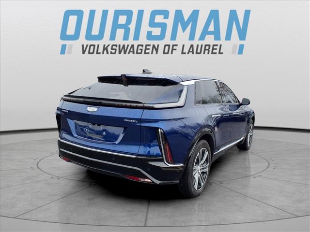 2024 Cadillac LYRIQ Luxury 2