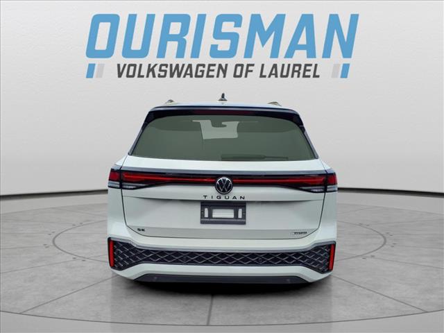 2025 Volkswagen Tiguan 2.0T SE R-Line Black