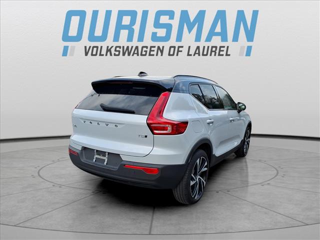 2021 Volvo XC40 R-Design