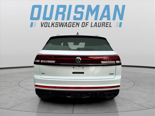 2025 Volkswagen Atlas Cross Sport 2.0T SEL R-Line