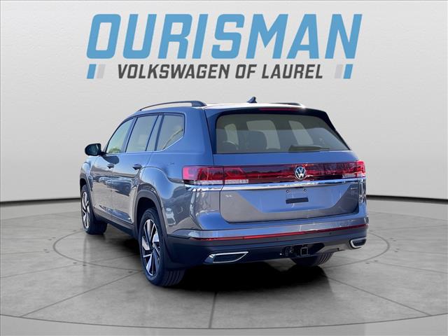 2025 Volkswagen Atlas 2.0T SE w/Technology
