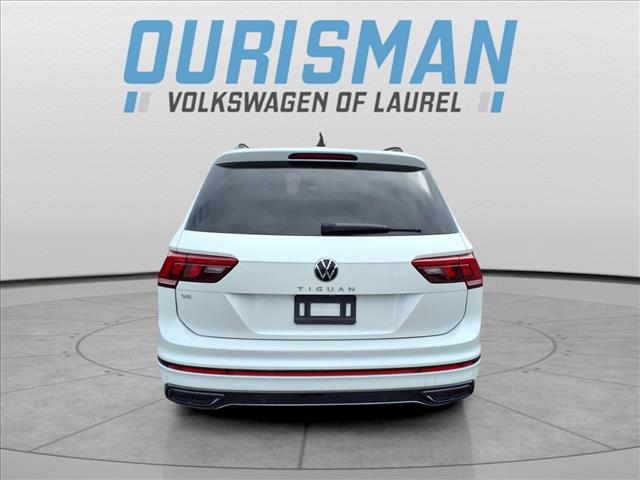 2022 Volkswagen Tiguan SE R-Line Black