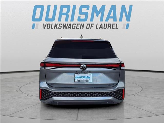 2025 Volkswagen Tiguan 2.0T SE R-Line Black