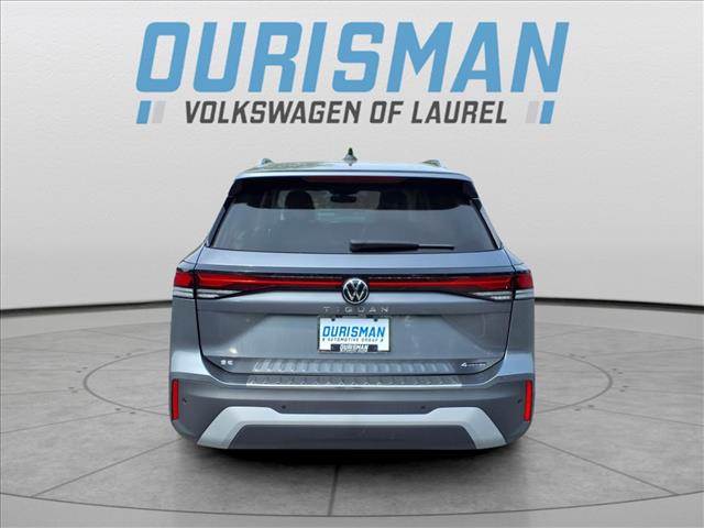 2025 Volkswagen Tiguan 2.0T SE