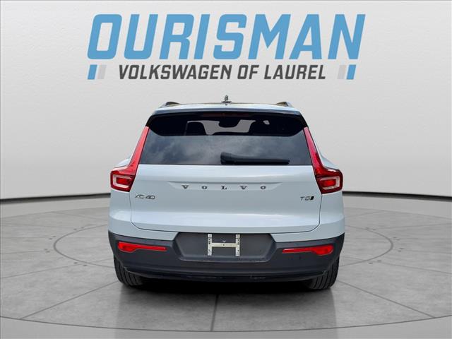 2021 Volvo XC40 R-Design