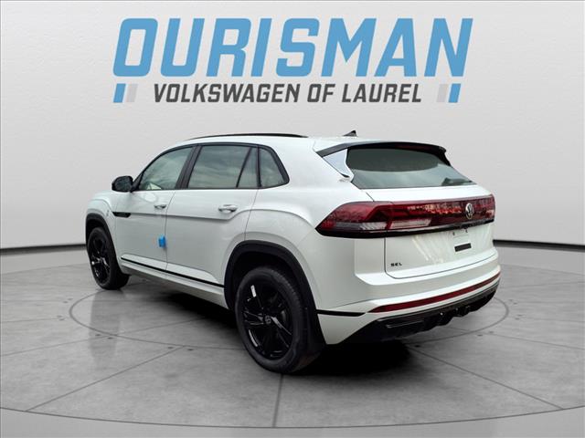 2025 Volkswagen Atlas Cross Sport 2.0T SEL R-Line