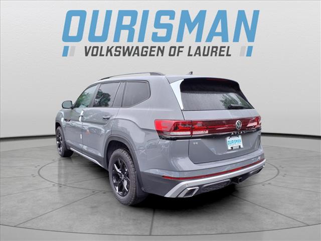 2025 Volkswagen Atlas 2.0T Peak Edition SE