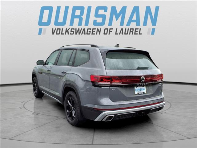 2025 Volkswagen Atlas 2.0T Peak Edition SE