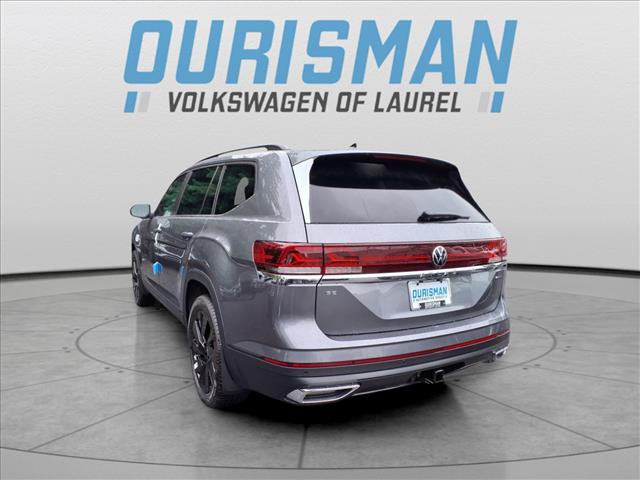 2025 Volkswagen Atlas 2.0T SE w/Technology