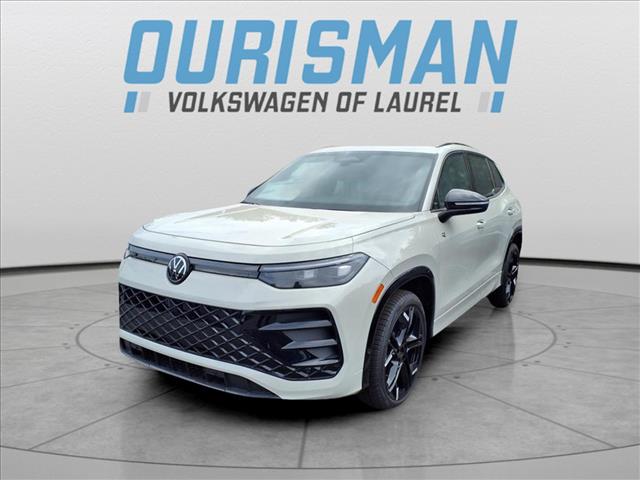 2025 Volkswagen Tiguan 2.0T SE R-Line Black