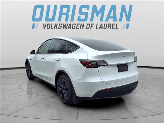 2024 Tesla Model Y Standard Range