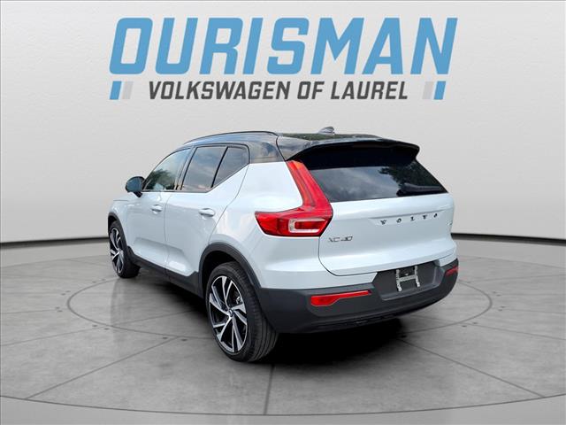 2021 Volvo XC40 R-Design