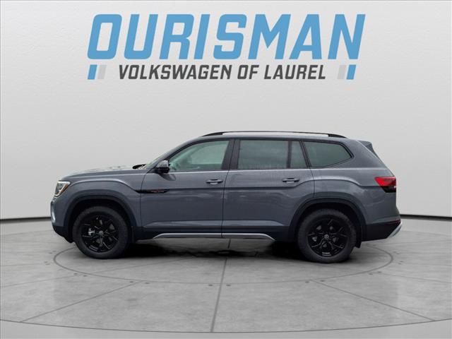 2025 Volkswagen Atlas 2.0T Peak Edition SE