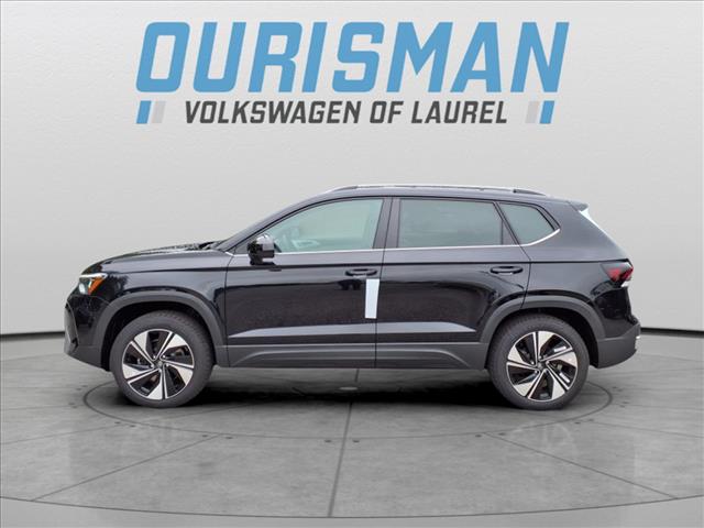 2025 Volkswagen Taos SE 4Motion