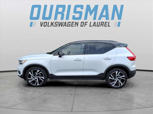 2021 Volvo XC40 R-Design