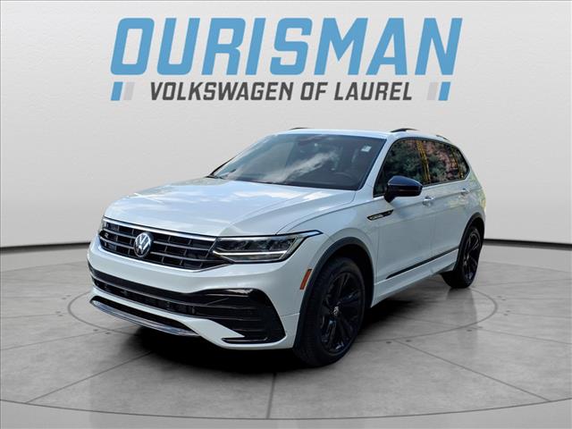2024 Volkswagen Tiguan SE R-Line Black