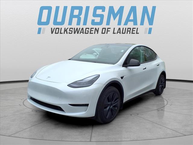 2024 Tesla Model Y Standard Range