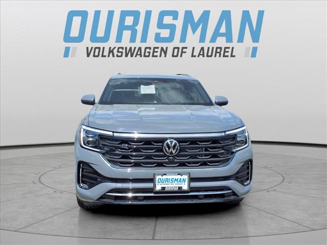 2025 Volkswagen Atlas Cross Sport 2.0T SEL Premium R-Line