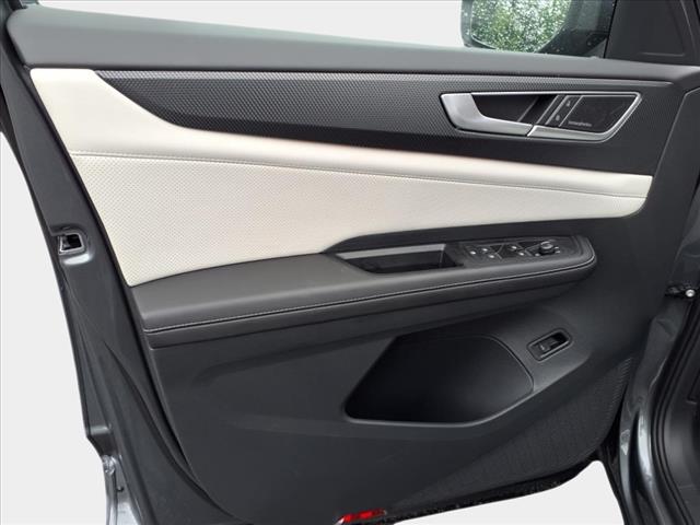 2025 Volkswagen Atlas Cross Sport 2.0T SEL Premium R-Line