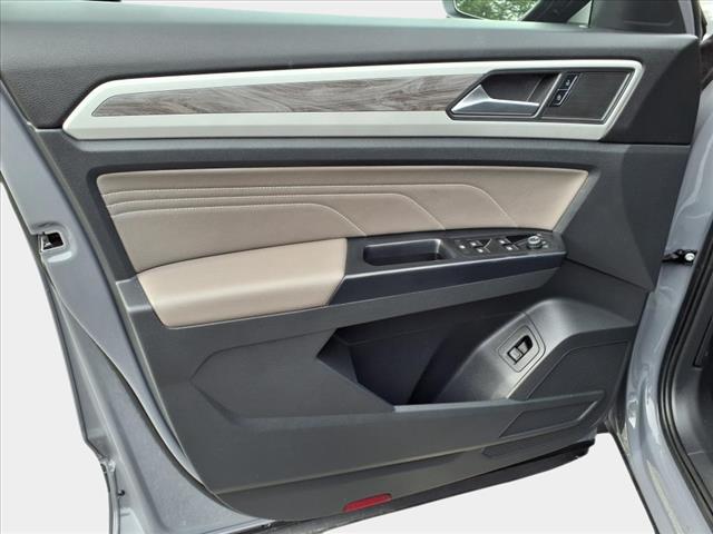 2021 Volkswagen Atlas Cross Sport 2.0T SE w/Technology