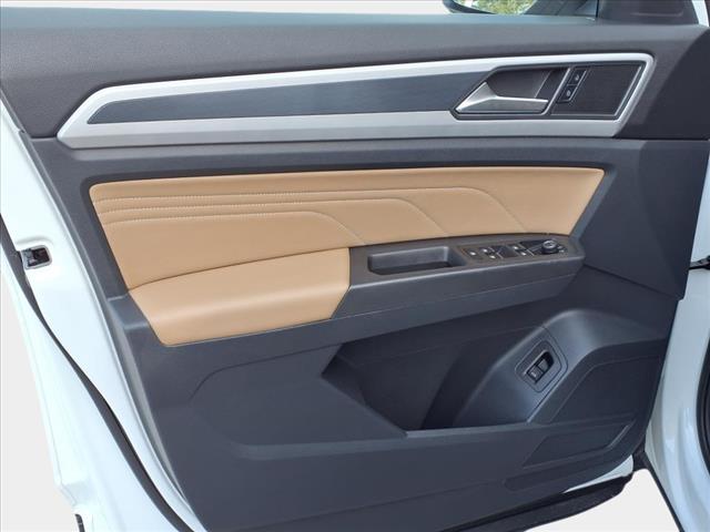 2022 Volkswagen Atlas Cross Sport 2.0T SE w/Technology