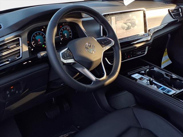 2025 Volkswagen Atlas Cross Sport 2.0T SE w/Technology