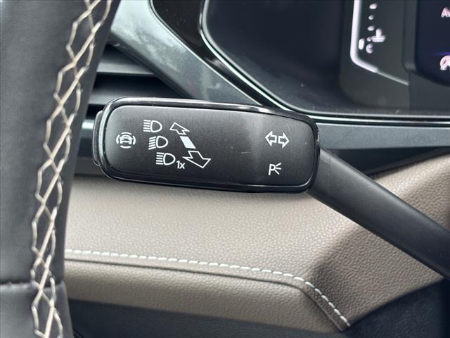 2022 Volkswagen Taos SEL 4Motion