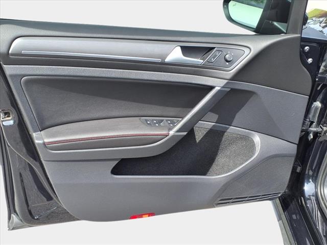 2019 Volkswagen Golf GTI SE