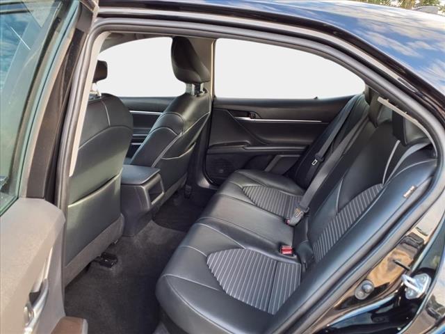 2022 Toyota Camry Hybrid SE