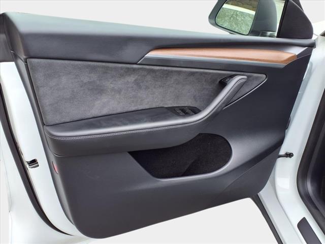 2024 Tesla Model Y Standard Range