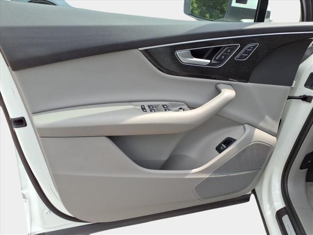 2022 Audi Q7 quattro Premium Plus 45 TFSI