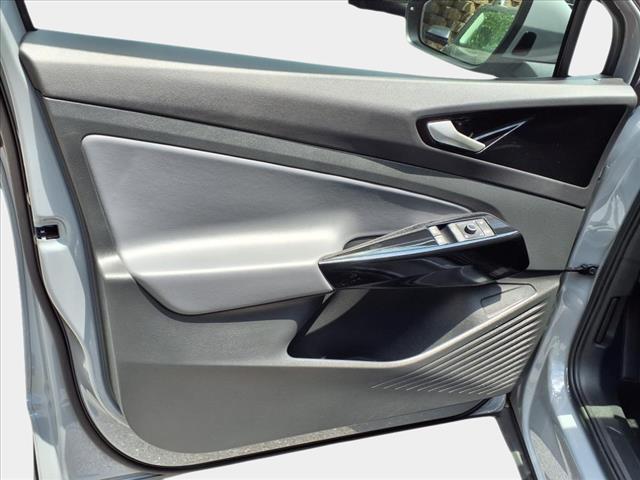 2022 Volkswagen ID.4 Pro