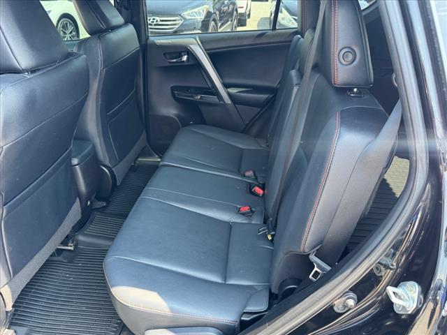 2017 Toyota RAV4 SE